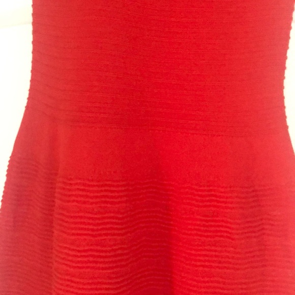 Sleeveless dress - Picture 4 of 7